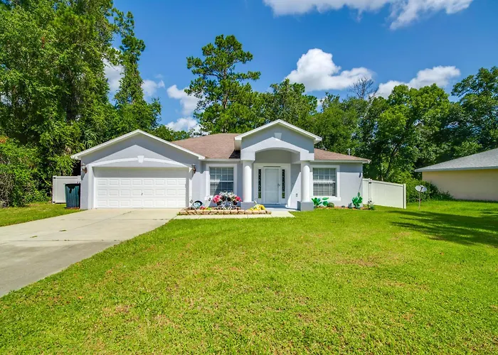 Beautiful, Immaculate & Cozy Home In Nice Neighbor