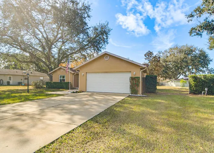 Pet-Friendly Home 12 Mi To Wec & Dtwn Ocala!